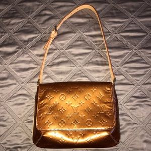 CLEARANCE Louis Vuitton Purse